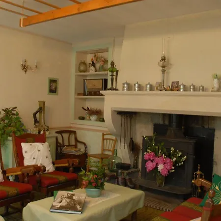 Bed & Breakfast Charmante Maison Au Coeur Des Vergers Avec Cheminee, Jardin Secret Et Jeux Pour Enfants 3*