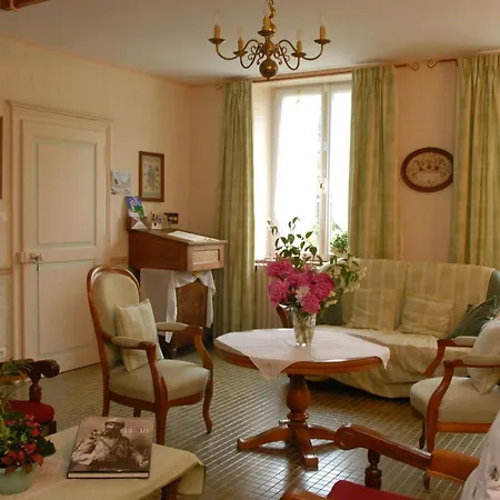 Charmante Maison Au Coeur Des Vergers Avec Cheminee, Jardin Secret Et Jeux Pour Enfants - Fr-1-585-151 Watronville