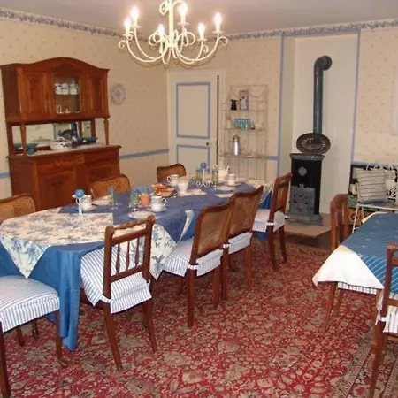 Charmante Maison Au Coeur Des Vergers Avec Cheminee, Jardin Secret Et Jeux Pour Enfants Bed & Breakfast 3*