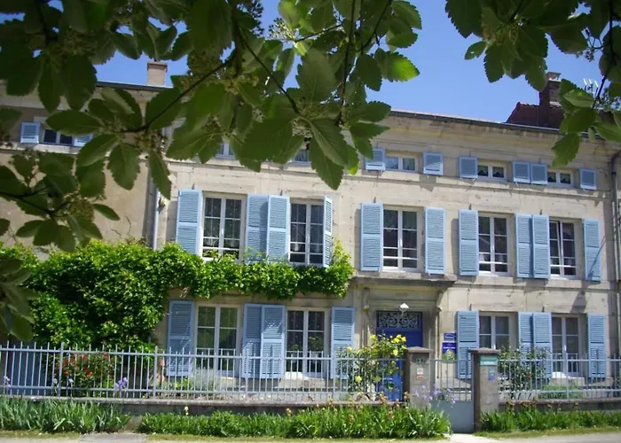 Charmante Maison Au Coeur Des Vergers Avec Cheminee, Jardin Secret Et Jeux Pour Enfants - Fr-1-585-151 * Watronville